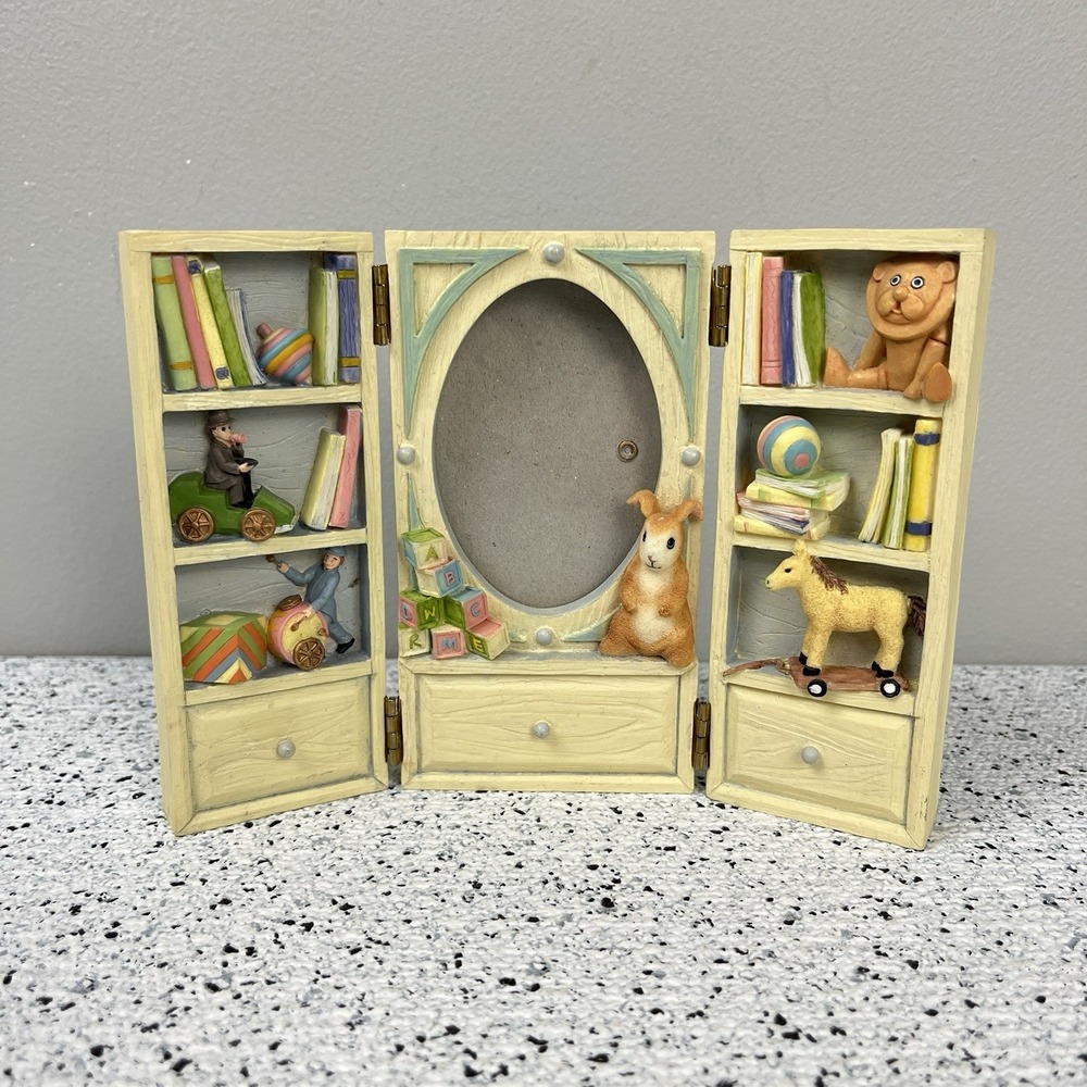 Westland Giftware Nursery Resin 3D Picture‎ Frame Miniature Bookshelf Baby 2000